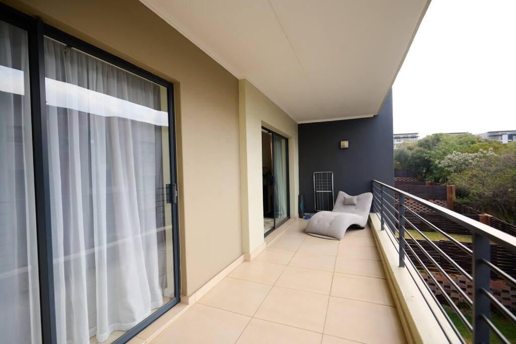 A Charm In Dainfern Near Montecasino Sandton